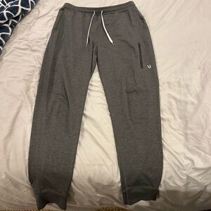 Vuori Sunday Joggers